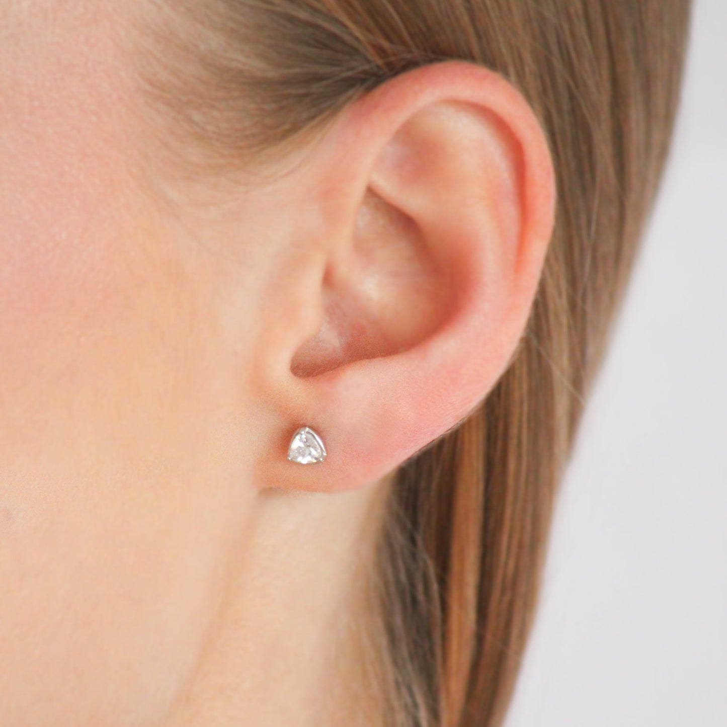 Studs Triangulares | Alta Joyería